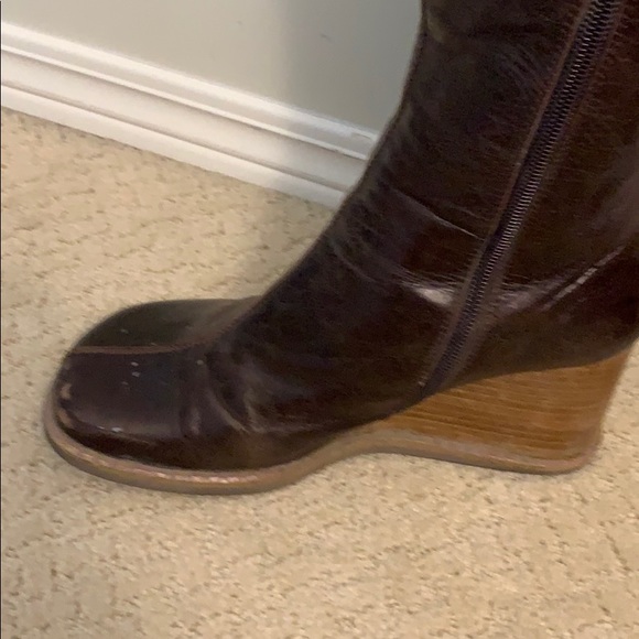 Boots - Picture 5 of 12